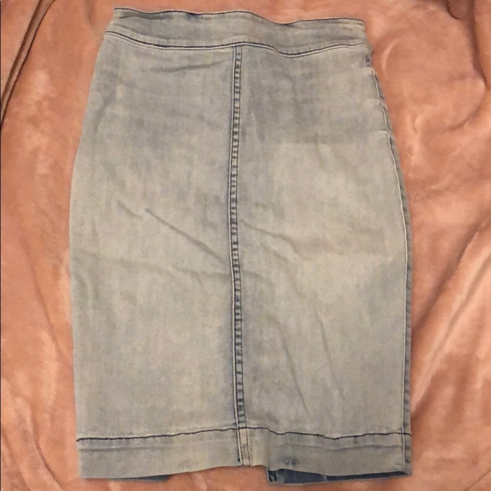 Aritzia skirt - highwaist denim